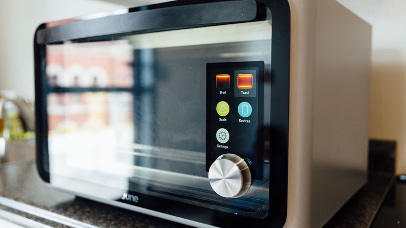 June Intelligent Oven Takes the Guesswork out of Cooking - GetdatGadget
