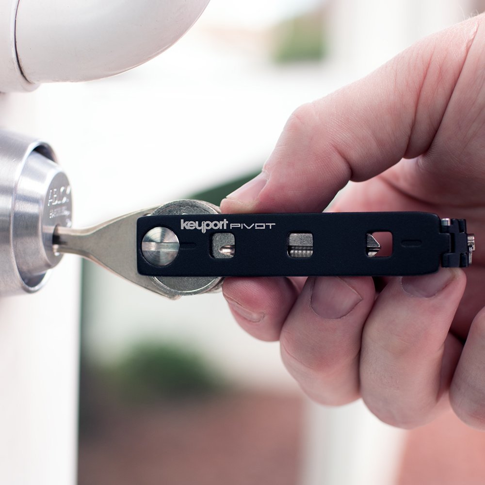 Keyport Pivot Combines your Multitool with your Keys GetdatGadget